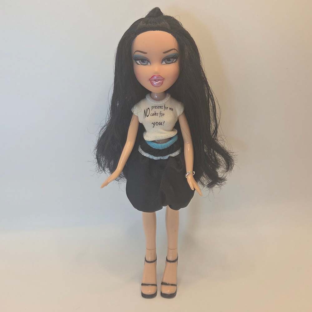 Vintage 2006 Bratz Birthday Jade 1st Edition Doll in Original Outfit & Shoes